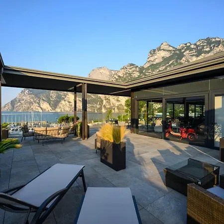 Riviera Hotel 3*
