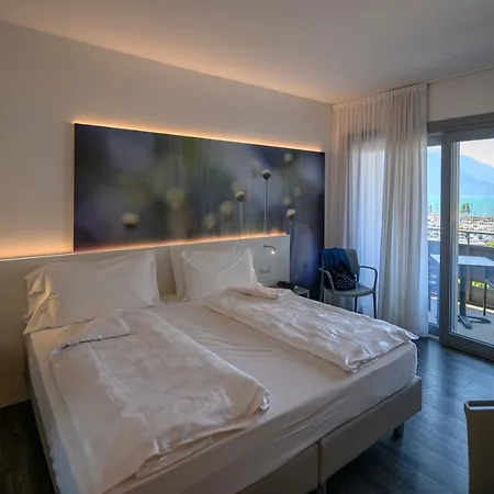 Riviera Hotel 3*