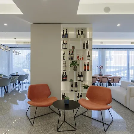 Riviera 3*