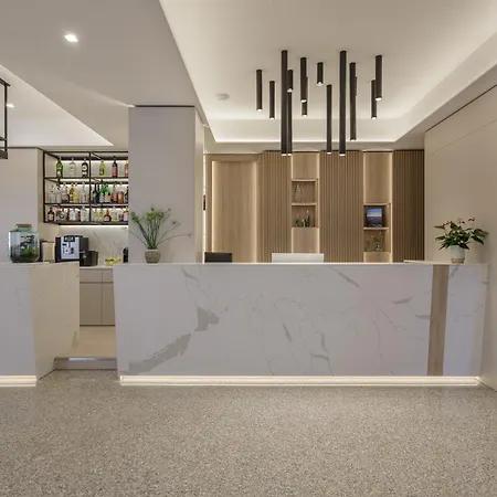 Riviera Hotel