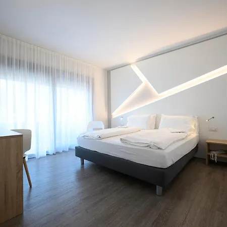 Hotel Riviera 3*